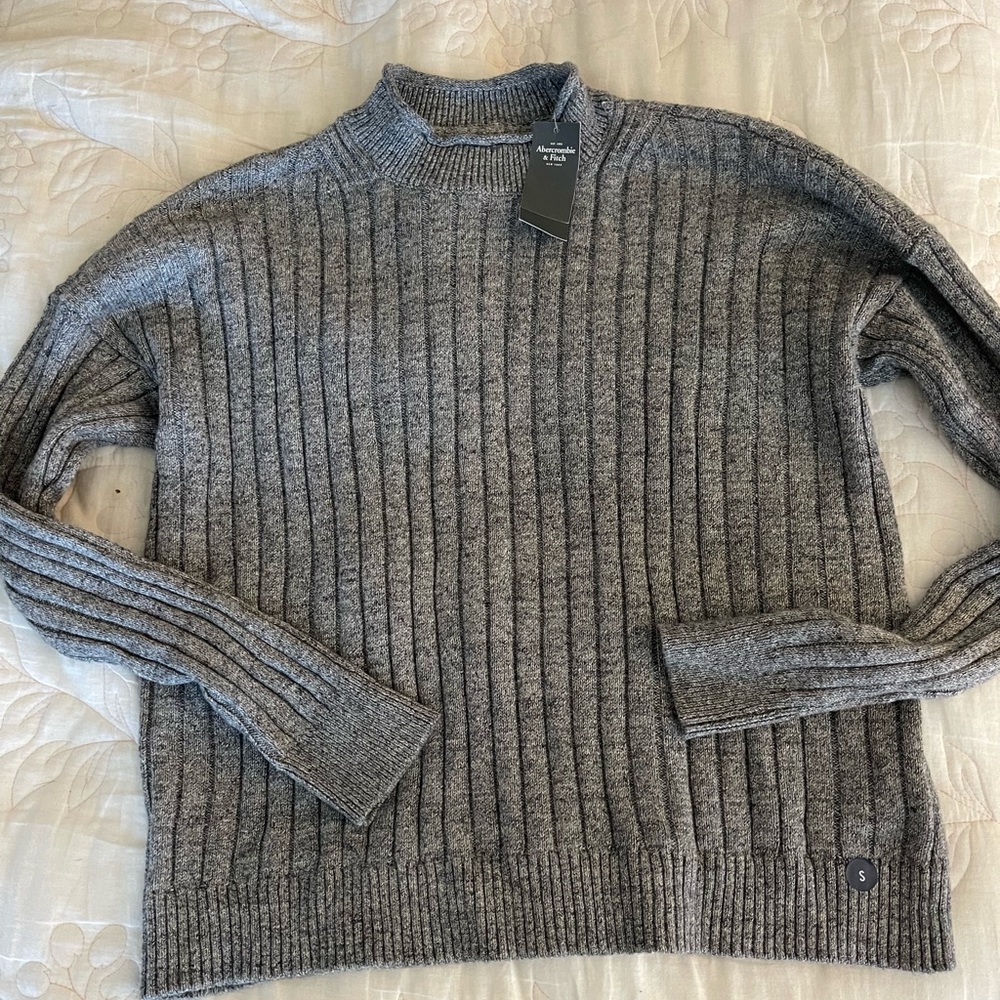 Abercrombie & Fitch Gray Turtleneck Sweater